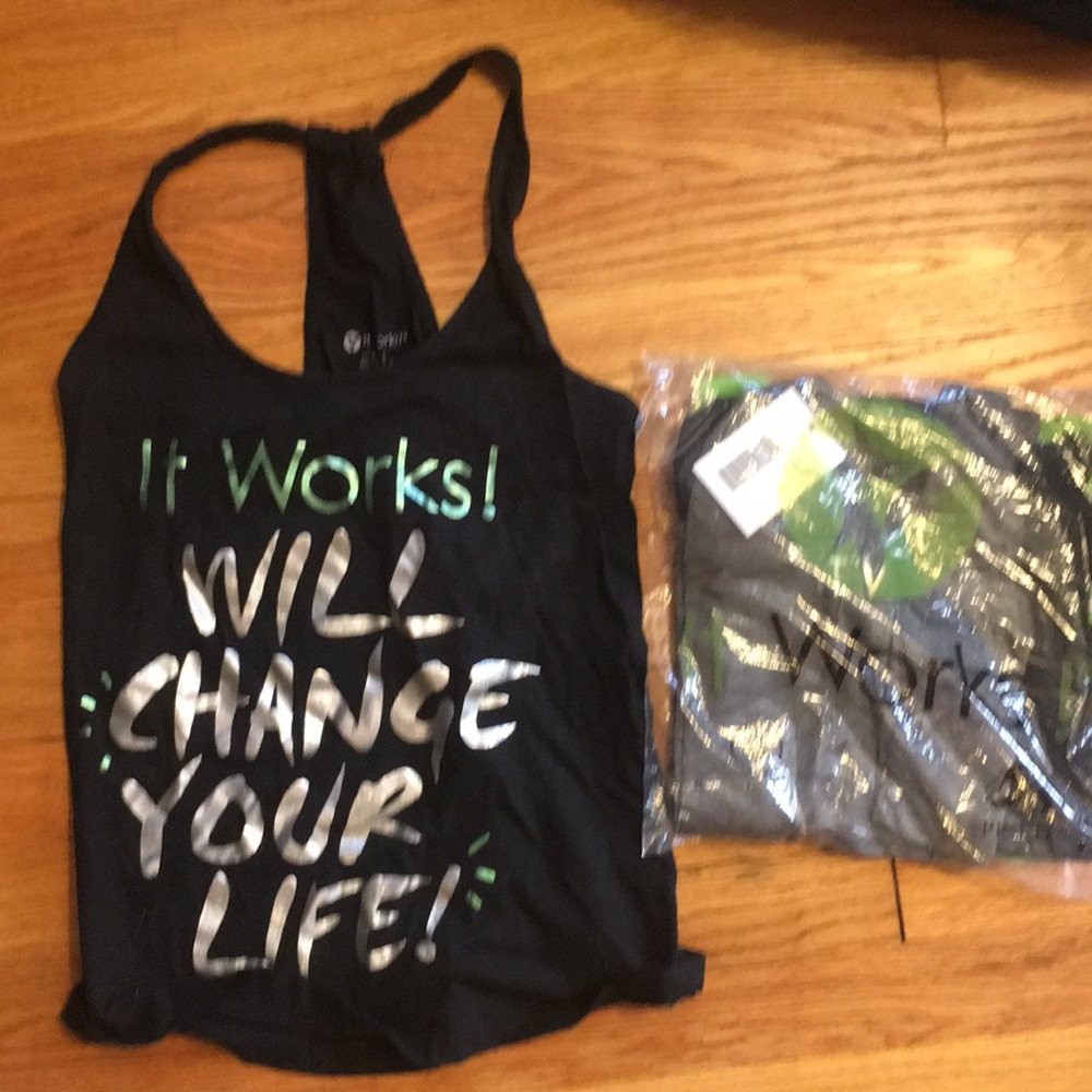 It Works tank top Bundle